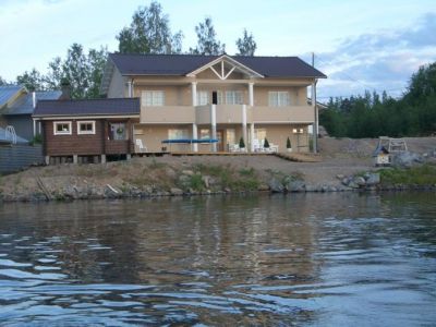 Дом Дом в Pirttiniemi, районе Хейнола, на берегу озера Руотсалайнен., Финляндия, 269 м2 - фото 1