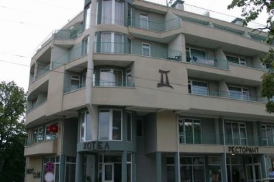 Отель, гостиница в Обзоре, Болгария, 3 360 м2 - фото 1