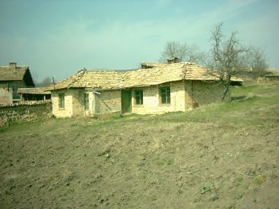 Дом в Тырговиште, Болгария, 1 100 м2 - фото 1