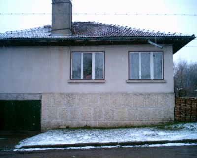 Дом в Тырговиште, Болгария, 1 525 м2 - фото 1