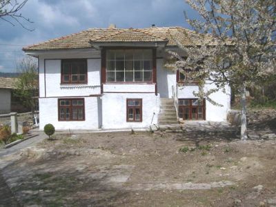 Дом в Шумене, Болгария, 84 м² - фото 1
