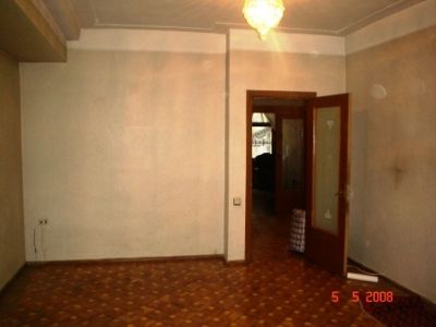 Квартира {TG} Продается 3-х комнатная квартира в центре Еревана, Армения, 70 м² - фото 1