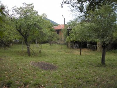 Земля в Велико Тырново, Болгария, 3 057 м² - фото 1