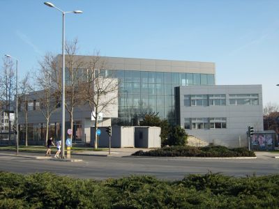 Коммерческая недвижимость Zrenjanin, Vojvodina, Сербия, 1 200 м² - фото 1