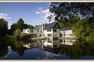 Особняк в Дюссельдорфе, Германия, 837 м² - фото 1