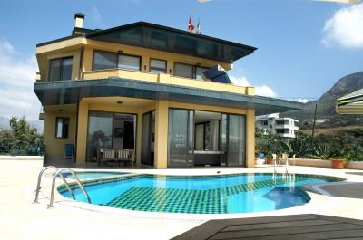 Особняк в Алании, Турция, 600 м² - фото 1