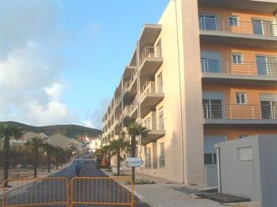 Квартира Сау Мартинью ду Порту (São Martinho do Porto), Португалия, 60 м² - фото 1