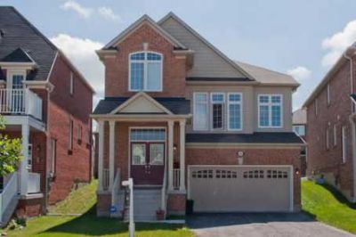 Дом Newmarket,on, Канада, 200 м² - фото 1