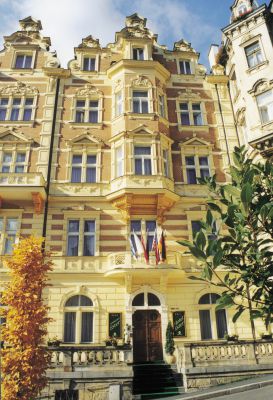 Отель, гостиница в Карловых Варах, Чехия, 600 м2 - фото 1