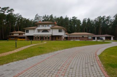 Особняк в Юрмале, Латвия, 900 м2 - фото 1