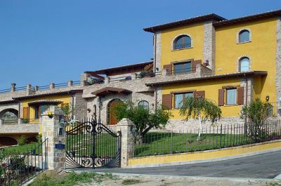 Дом в Анконе, Италия, 703 м2 - фото 1
