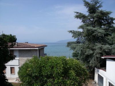 Квартира у озера Гарда, Италия, 65 м2 - фото 1