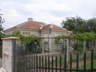 Дом в Добриче, Болгария, 1 200 м2 - фото 1