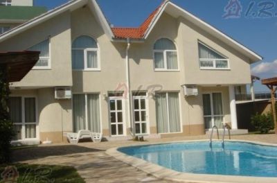 Дом в Несебре, Болгария, 450 м² - фото 1