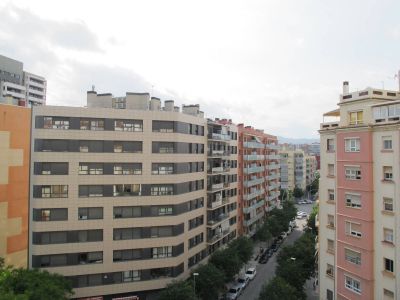 Коммерческая недвижимость в Барселоне, Испания, 100 м² - фото 1