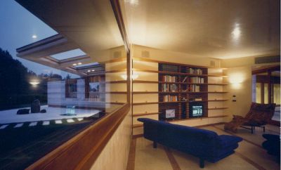 Вилла у озера Комо, Италия, 1 200 м² - фото 1