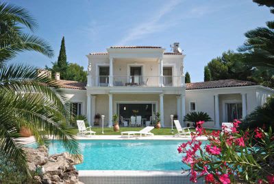 Особняк в Жуан-ле-Пен, Франция, 180 м² - фото 1