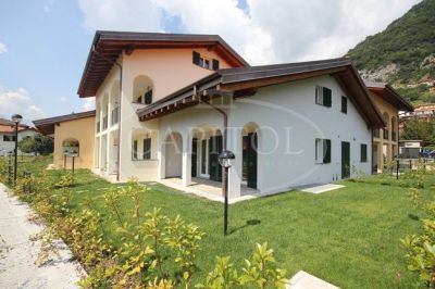 Квартира у озера Комо, Италия, 56 м² - фото 7