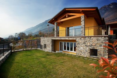 Дом у озера Комо, Италия, 130 м² - фото 1
