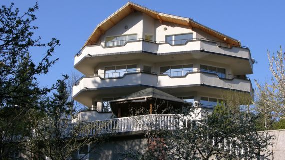 Дом в Софии, Болгария, 650 м² - фото 1