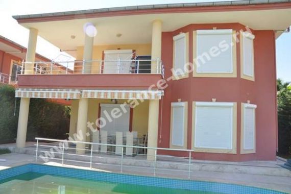 Дом в Кемере, Турция, 280 м² - фото 1