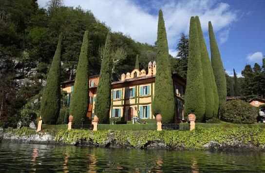 Вилла у озера Комо, Италия, 600 м2 - фото 1