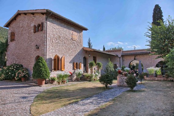 Дом в Перудже, Италия, 636 м2 - фото 1