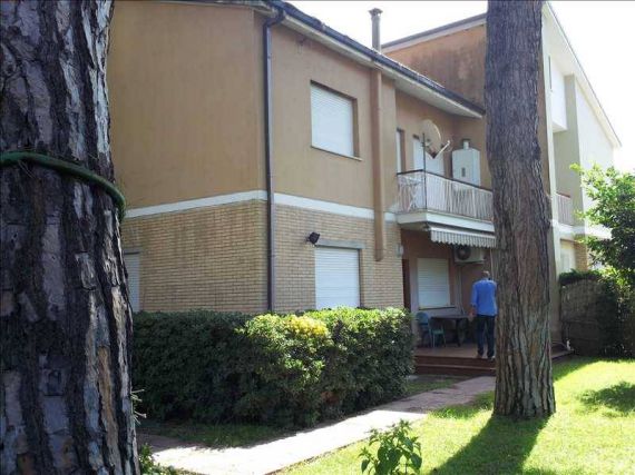 Вилла в Сан-Феличе-Чирчео, Италия, 130 м² - фото 1