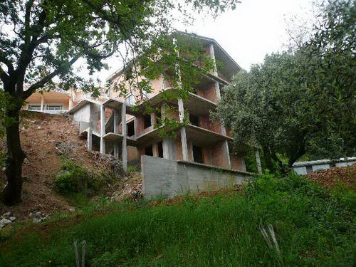 Коммерческая недвижимость в Сеоце, Черногория, 400 м² - фото 1