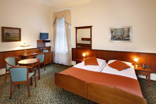 Отель, гостиница в Марианске-Лазне, Чехия, 3 500 м2 - фото 1