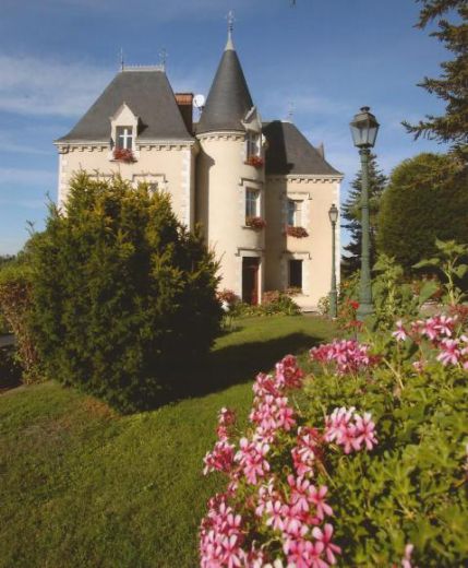 Замок в Шаранте, Франция, 440 м2 - фото 1