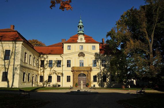 Замок в Пльзене, Чехия, 5 000 м2 - фото 1