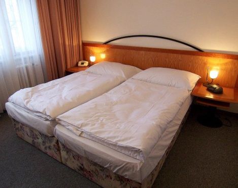 Отель, гостиница в Марианске-Лазне, Чехия, 760 м2 - фото 1