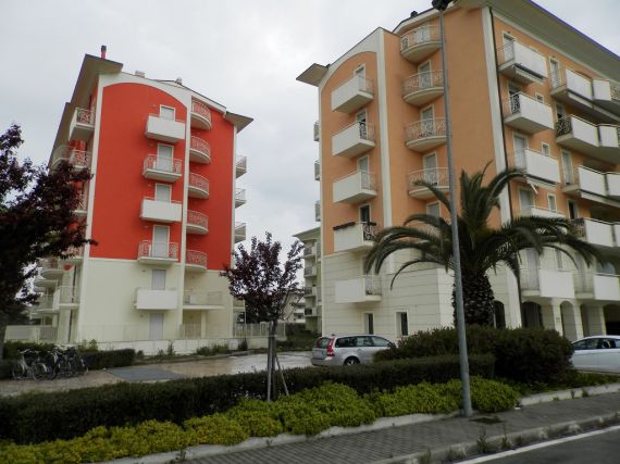Апартаменты в Альба-Адриатике, Италия, 49 м2 - фото 1