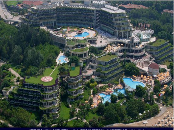 Отель, гостиница в Анталии, Турция, 50 000 м2 - фото 1