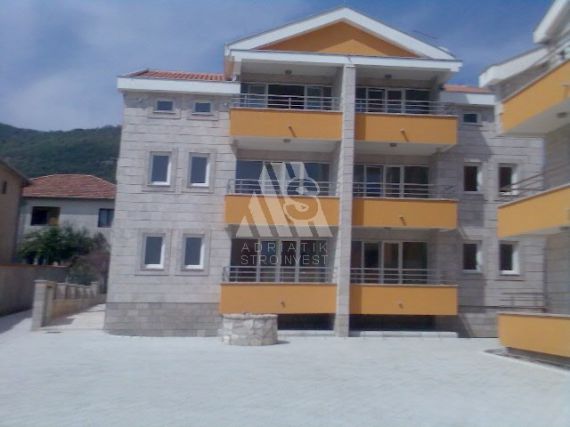 Квартира в Биеле, Черногория, 40 м² - фото 1