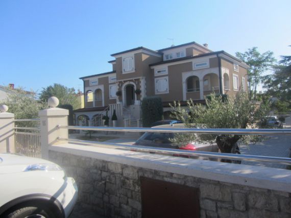 Дом в Врсаре, Хорватия, 687 м2 - фото 1