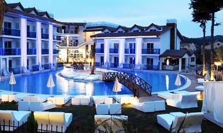 Отель, гостиница в Фетхие, Турция, 3 500 м2 - фото 1
