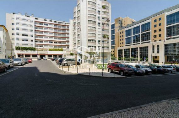 Апартаменты в Лиссабоне, Португалия, 128 м2 - фото 1