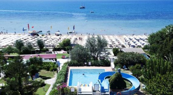 Отель, гостиница в Анталии, Турция, 13 000 м2 - фото 1