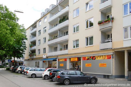 Коммерческая недвижимость в Мюнхене, Германия, 385 м2 - фото 1