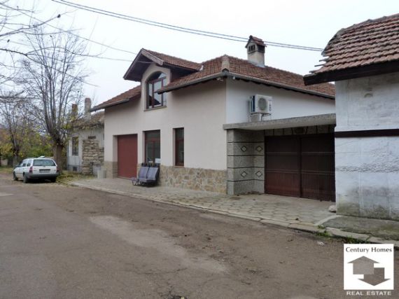 Дом в Велико Тырново, Болгария, 520 м2 - фото 1