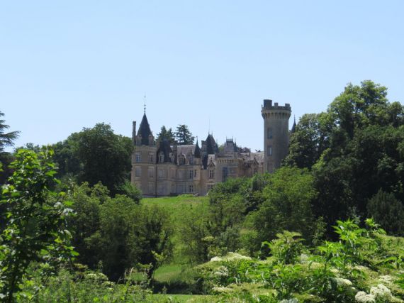Замок в Шаранте, Франция, 1 153 000 м2 - фото 1