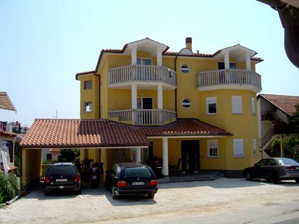 Доходный дом в Медулине, Хорватия, 210 м2 - фото 1