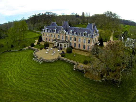 Замок в Шаранте, Франция, 847 м2 - фото 1