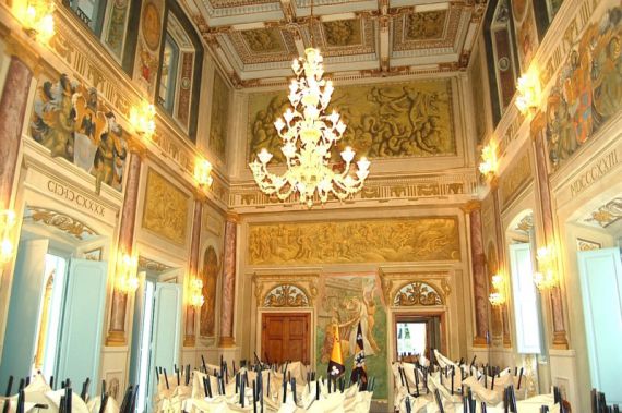Отель, гостиница в Пизе, Италия, 2 200 м2 - фото 1