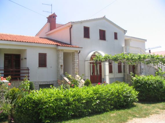Дом в Пуле, Хорватия, 750 м2 - фото 1