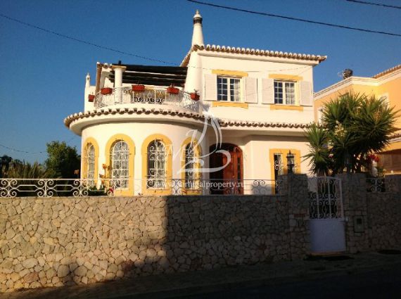 Вилла в Алгарве, Португалия, 180 м2 - фото 1