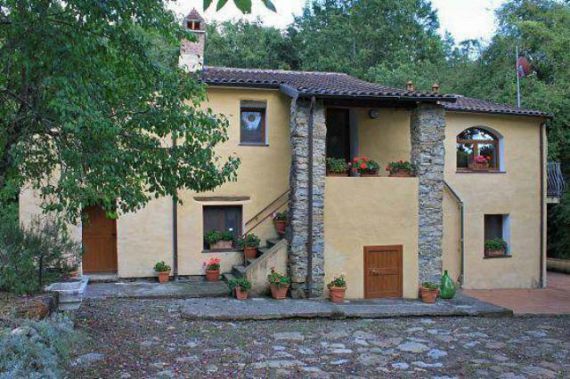 Дом в Луниджане, Италия, 200 м2 - фото 1