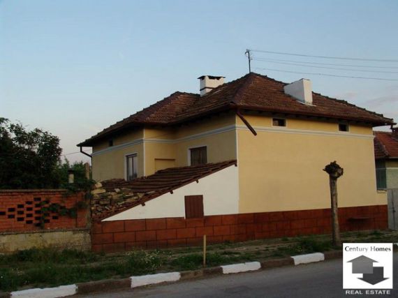 Дом в Велико Тырново, Болгария, 140 м2 - фото 1